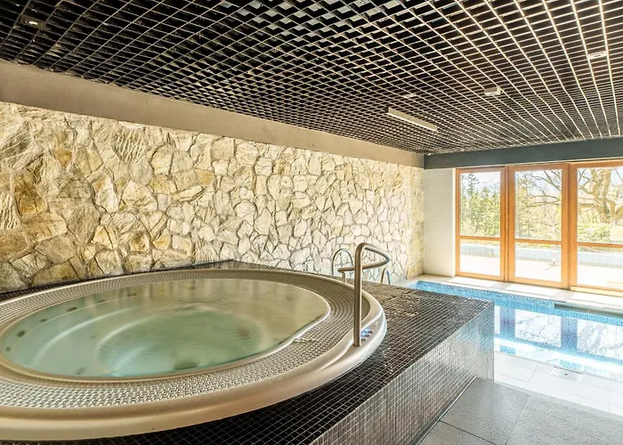 Milo Park - Strefa シクラルスカ・ポレンバ